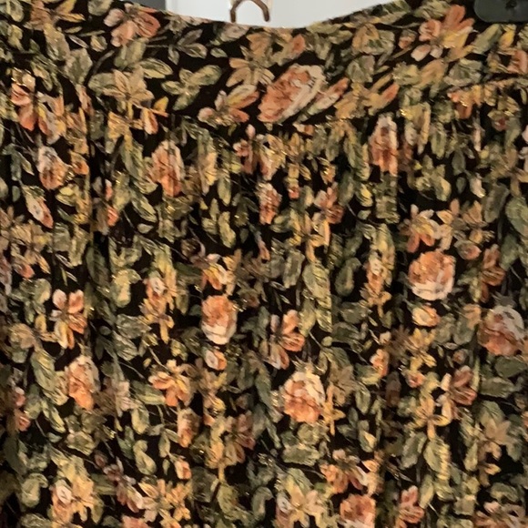 Zara maxi flowery skirt - Picture 2 of 4